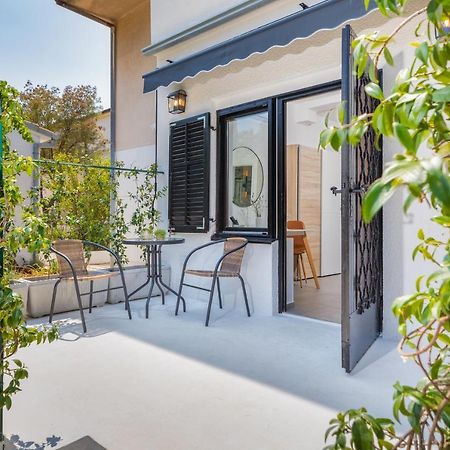 3 Minutes From The Beach: Lovely Studio Apartment 普拉 外观 照片