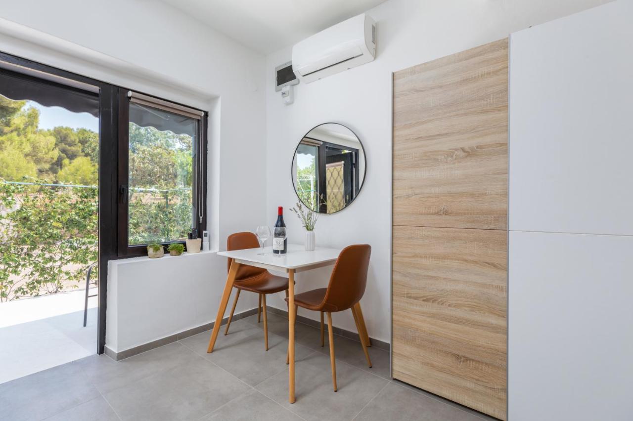 3 Minutes From The Beach: Lovely Studio Apartment 普拉 外观 照片