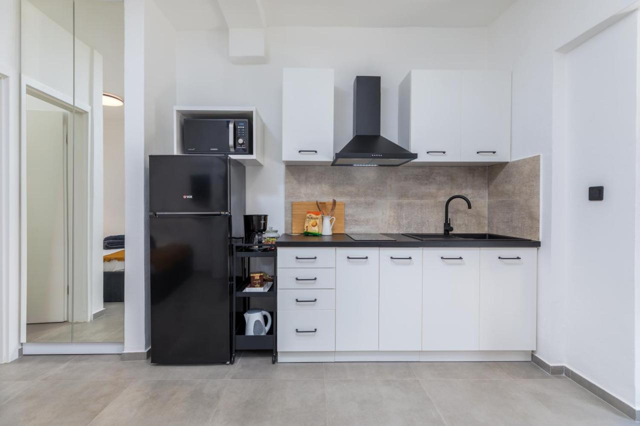 3 Minutes From The Beach: Lovely Studio Apartment 普拉 外观 照片