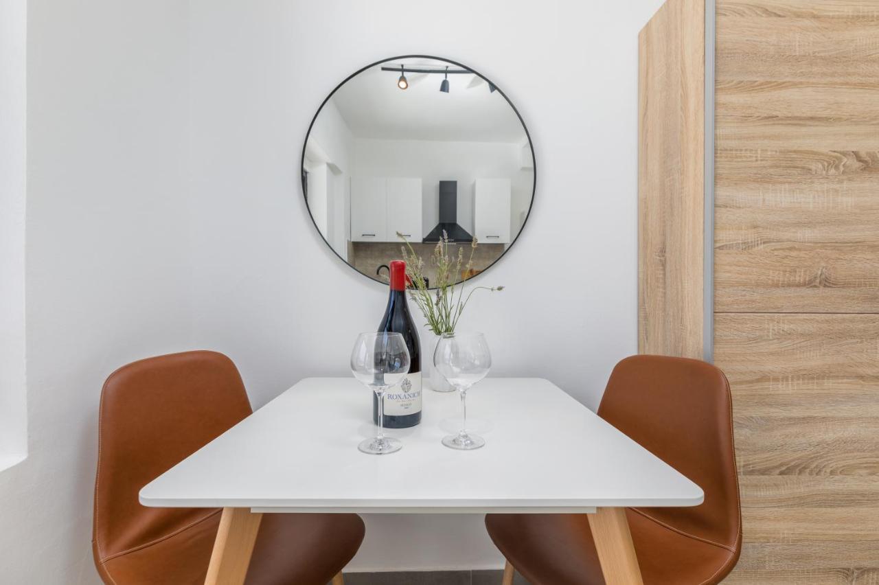 3 Minutes From The Beach: Lovely Studio Apartment 普拉 外观 照片
