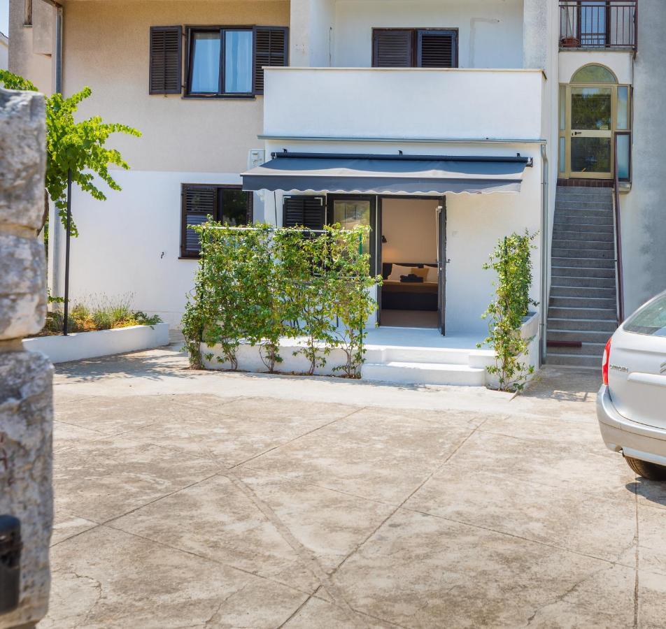 3 Minutes From The Beach: Lovely Studio Apartment 普拉 外观 照片