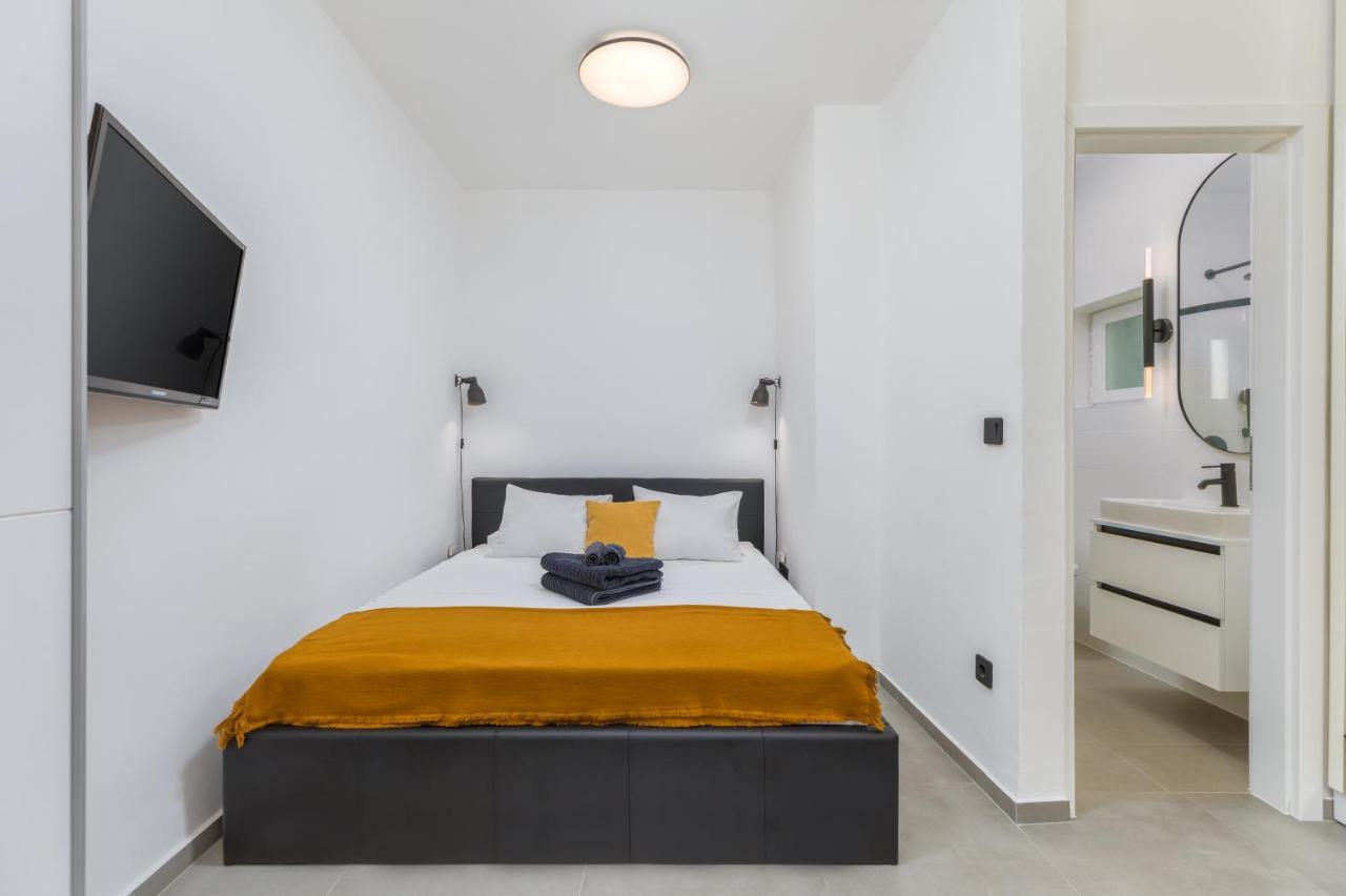 3 Minutes From The Beach: Lovely Studio Apartment 普拉 外观 照片